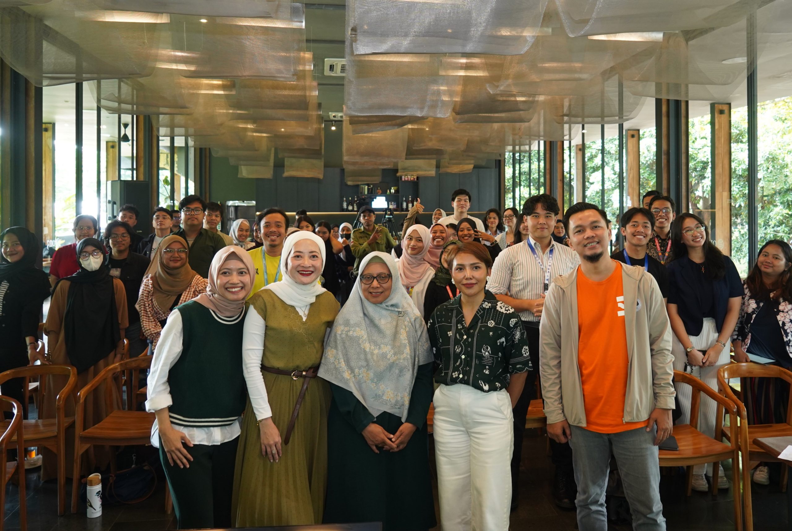 Yayasan Hutan Tropis (YHT) Berbagi mengenai Green Jobs kepada Anak Muda