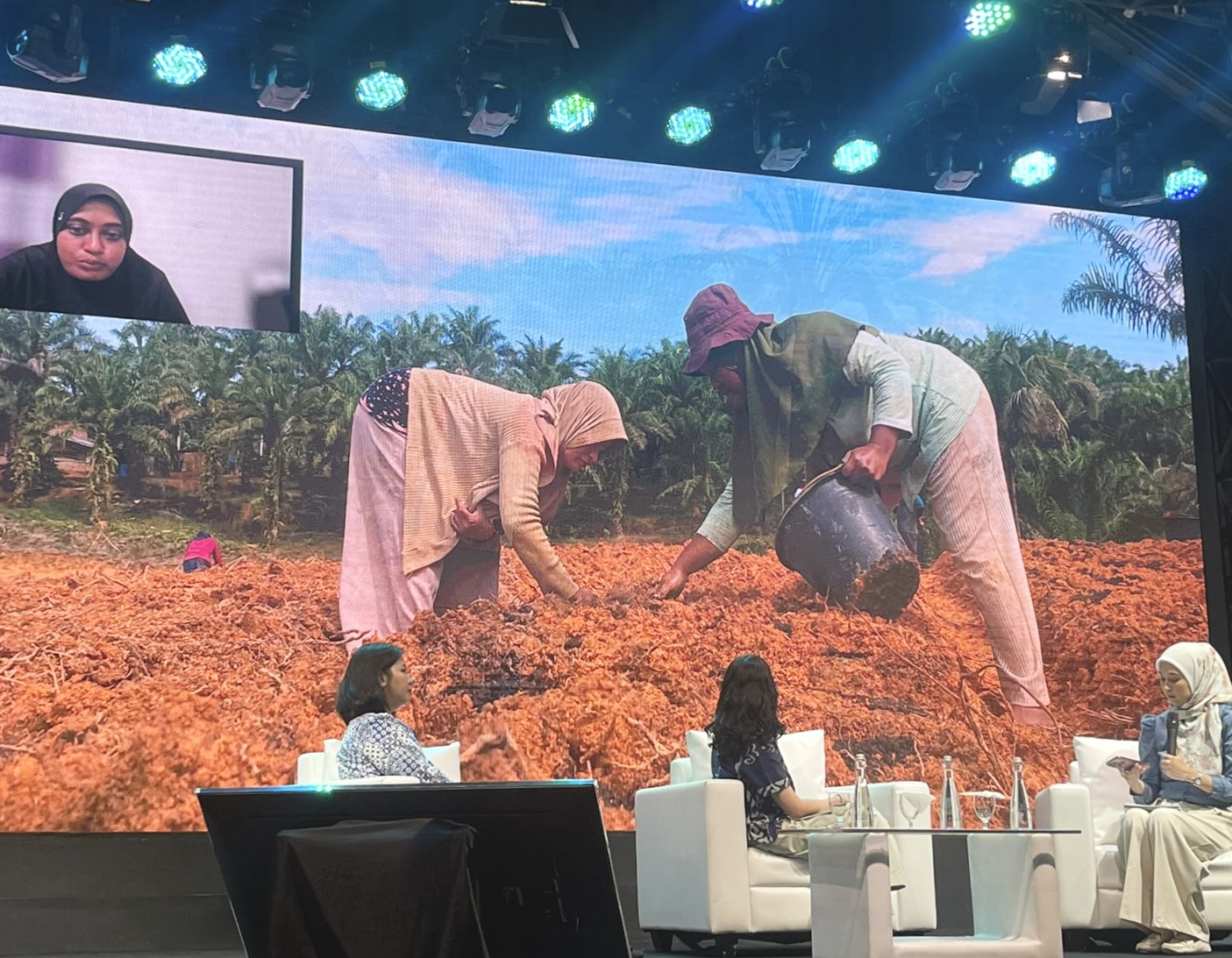 Ketua Kelompok Wanita Tani dari Aceh Berbagi Pengalaman Memperkuat Lanskap Berkelanjutan di Diskusi Nasional