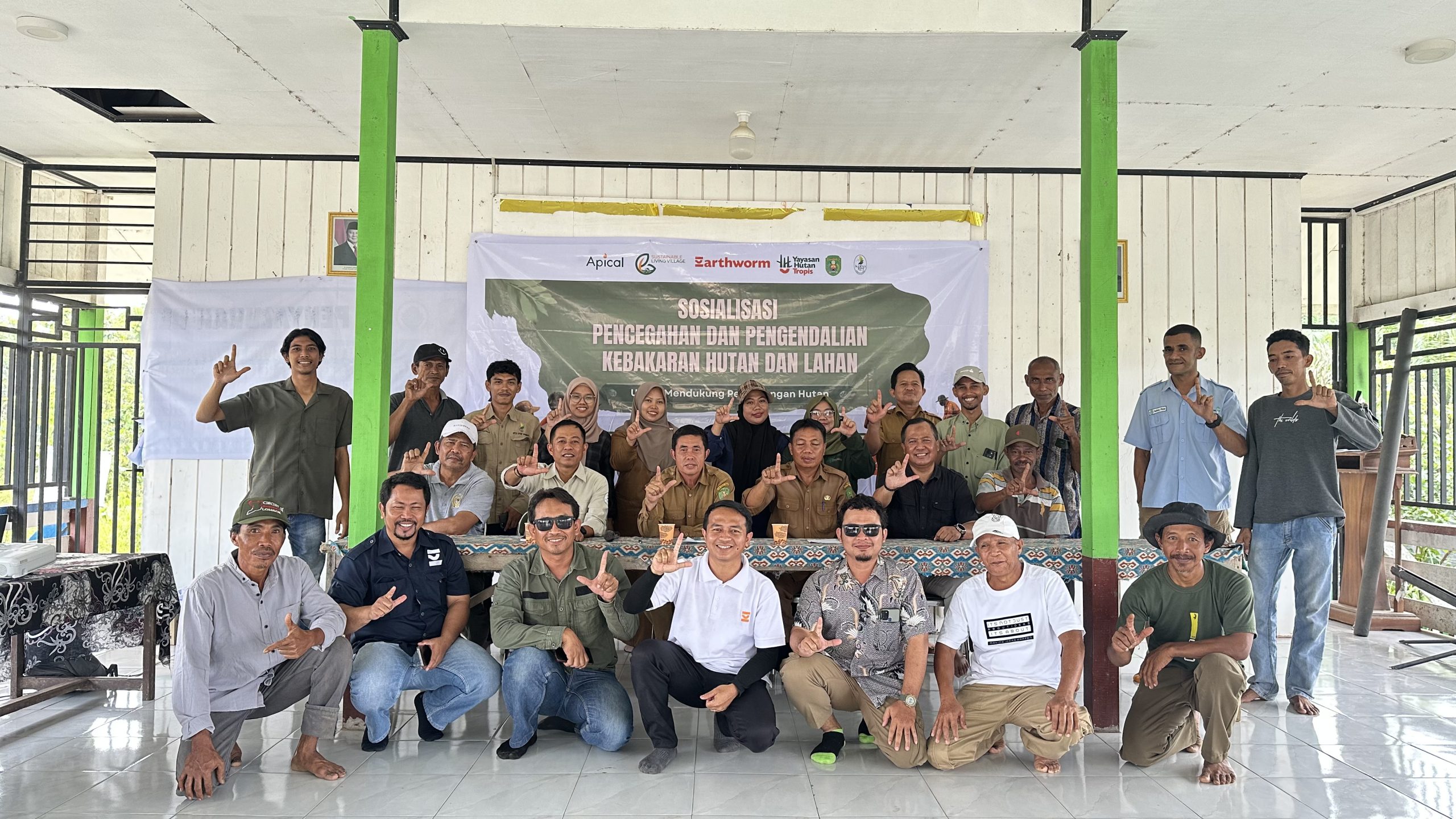 Di Kalimantan Timur, Masyarakat Memperkuat Kesiapsiagaan untuk Mencegah Karhutla